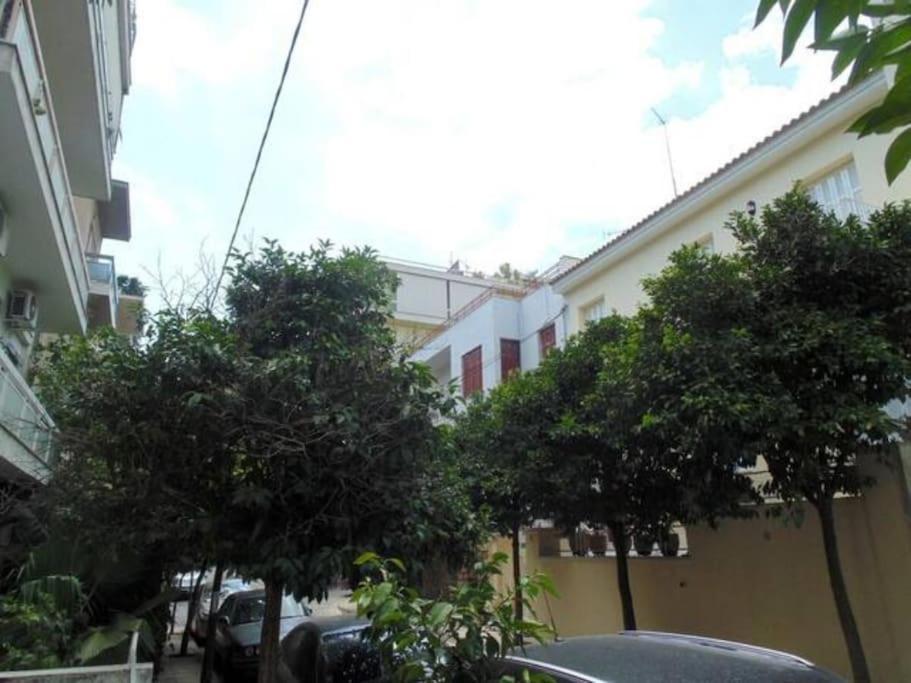 Apartment With Private Patio Athens Exterior photo
